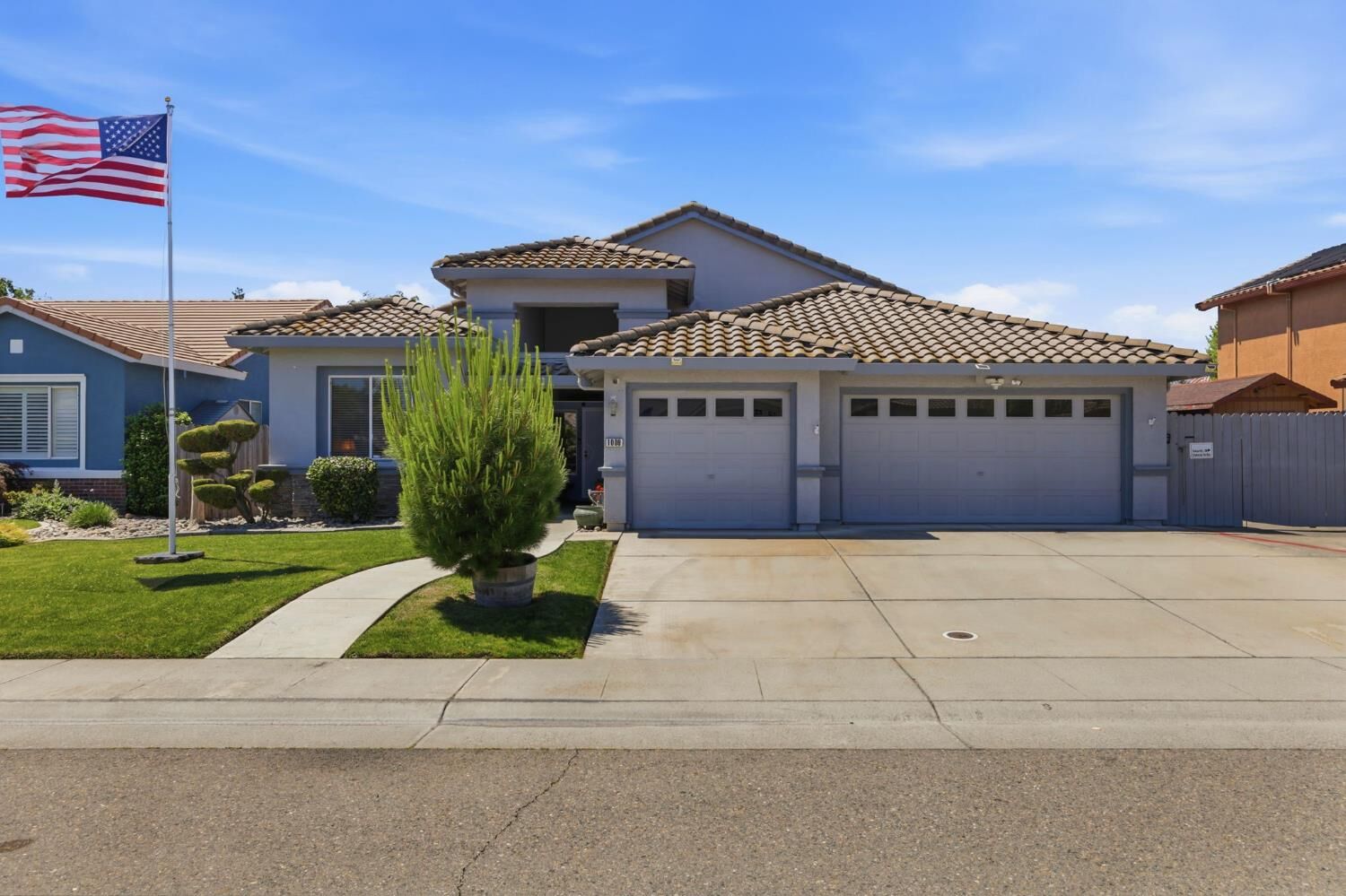Property Photo:  1008 Piermont Way  CA 95632 