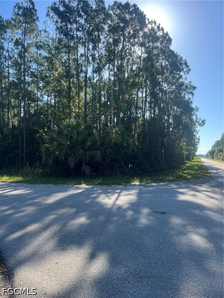 Property Photo: 190 Ocean Park Drive FL 33972