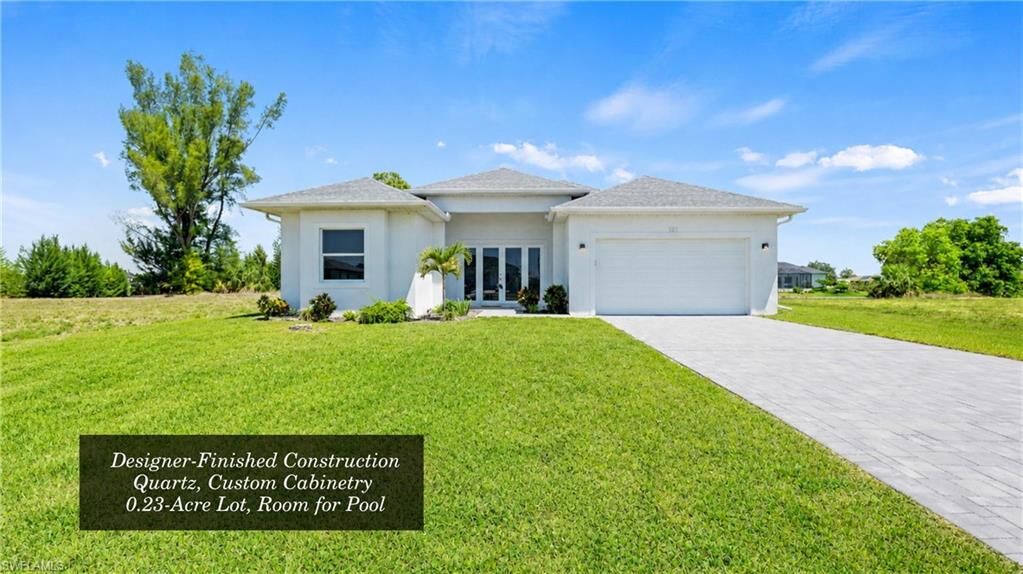 Property Photo: 121 NE 8th Ter FL 33909