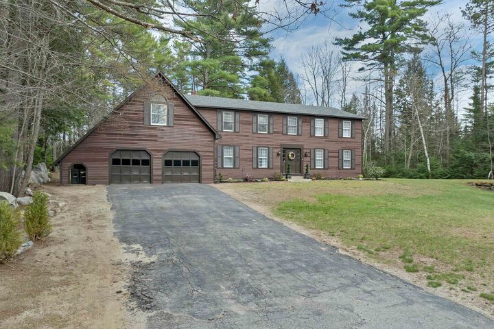Property Photo:  61 Union Wharf Road  NH 03816 