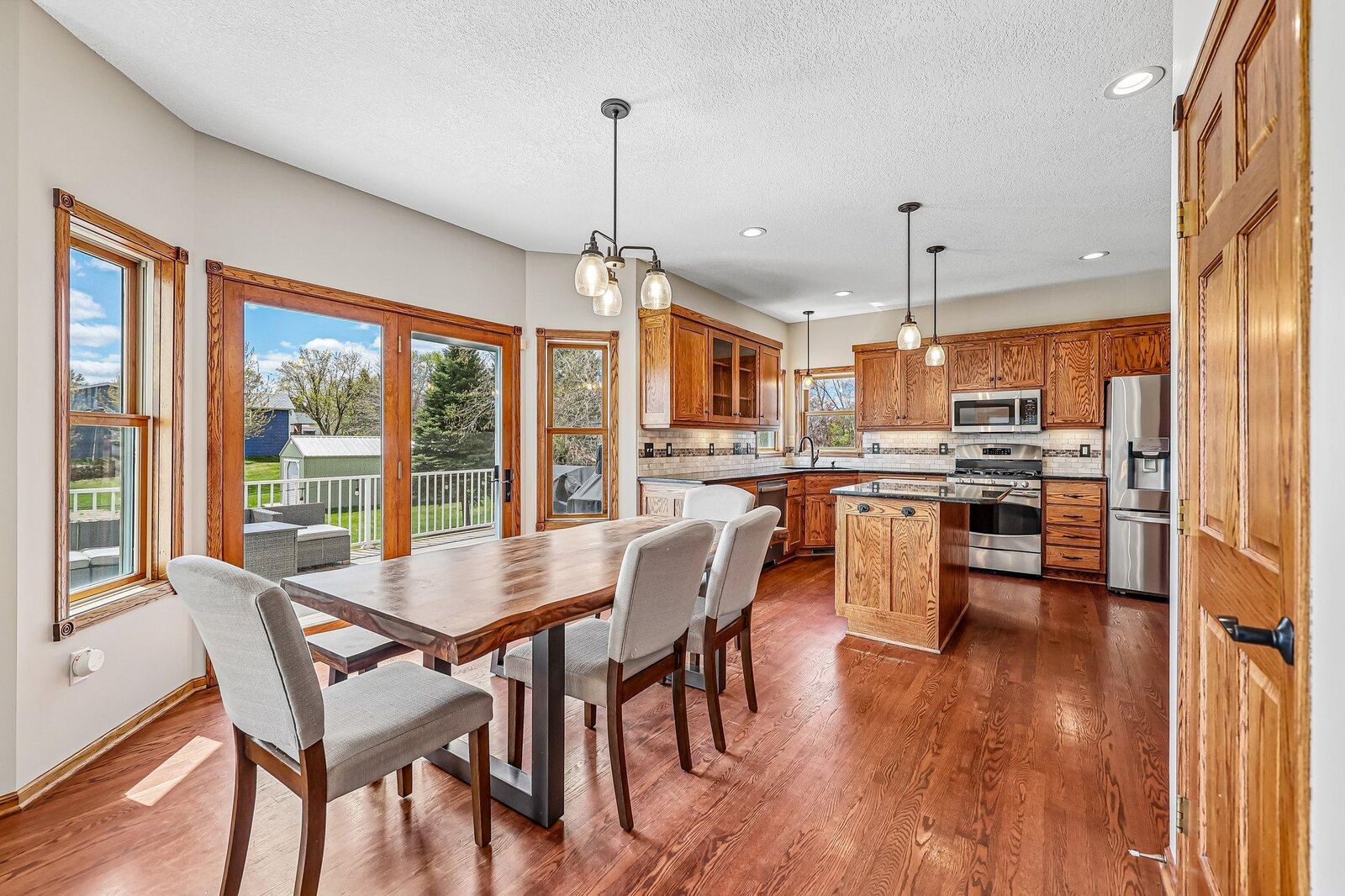 Property Photo:  2608 Sandterra Circle  MN 55110 