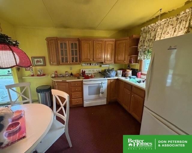 Property Photo: 3121 S 39th Street NE 68105