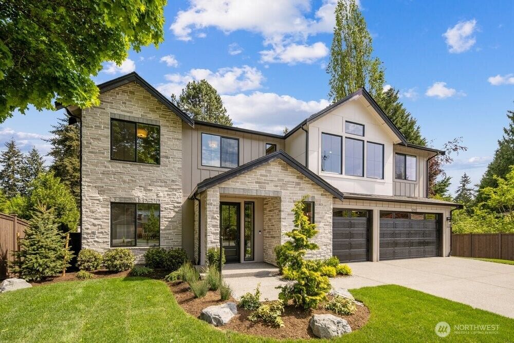 Property Photo:  12112  94th Place NE  WA 98034 