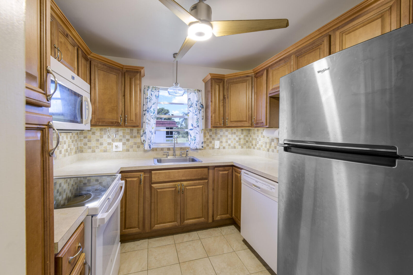 Property Photo:  1225 NW 21st Street 1615  FL 34994 