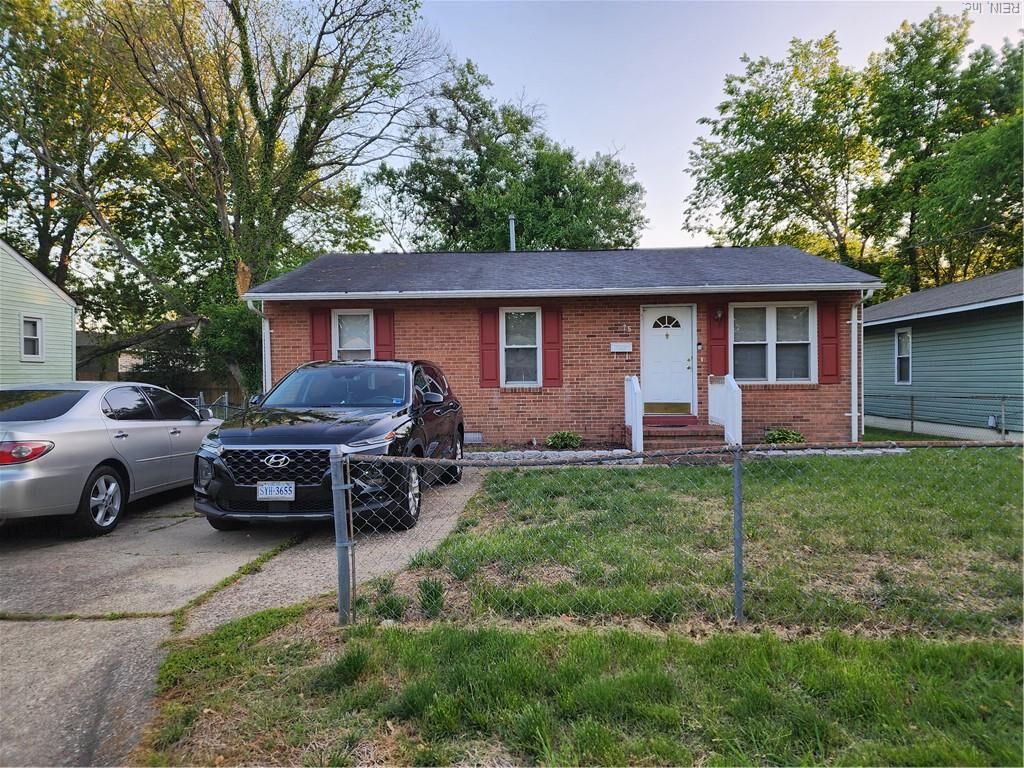 Property Photo: 75 W Virginia Ave VA 23663