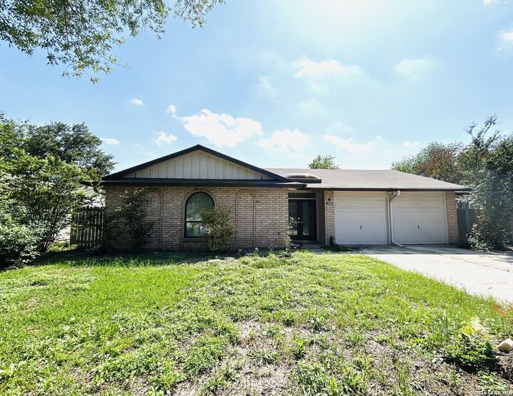 Property Photo:  5714 Woodcraft  TX 78218 