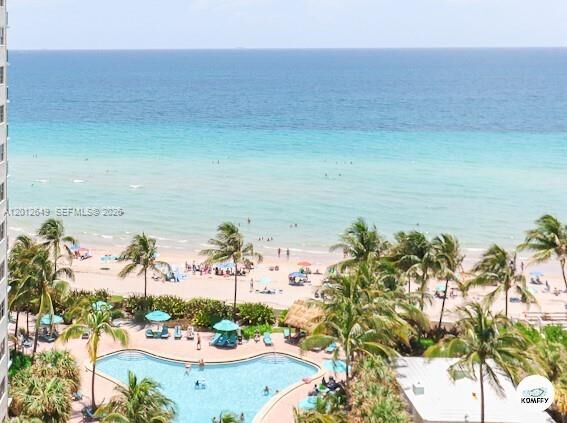 Property Photo:  3901 S Ocean Dr 11M  FL 33019 
