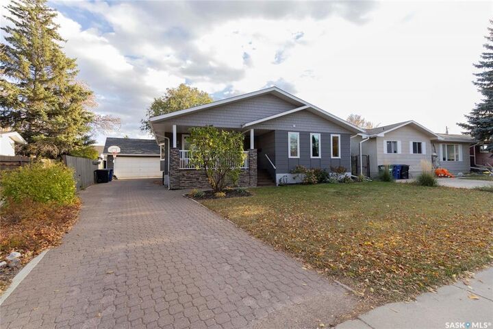 Property Photo:  543 Redberry Road  SK S7K 4S2 
