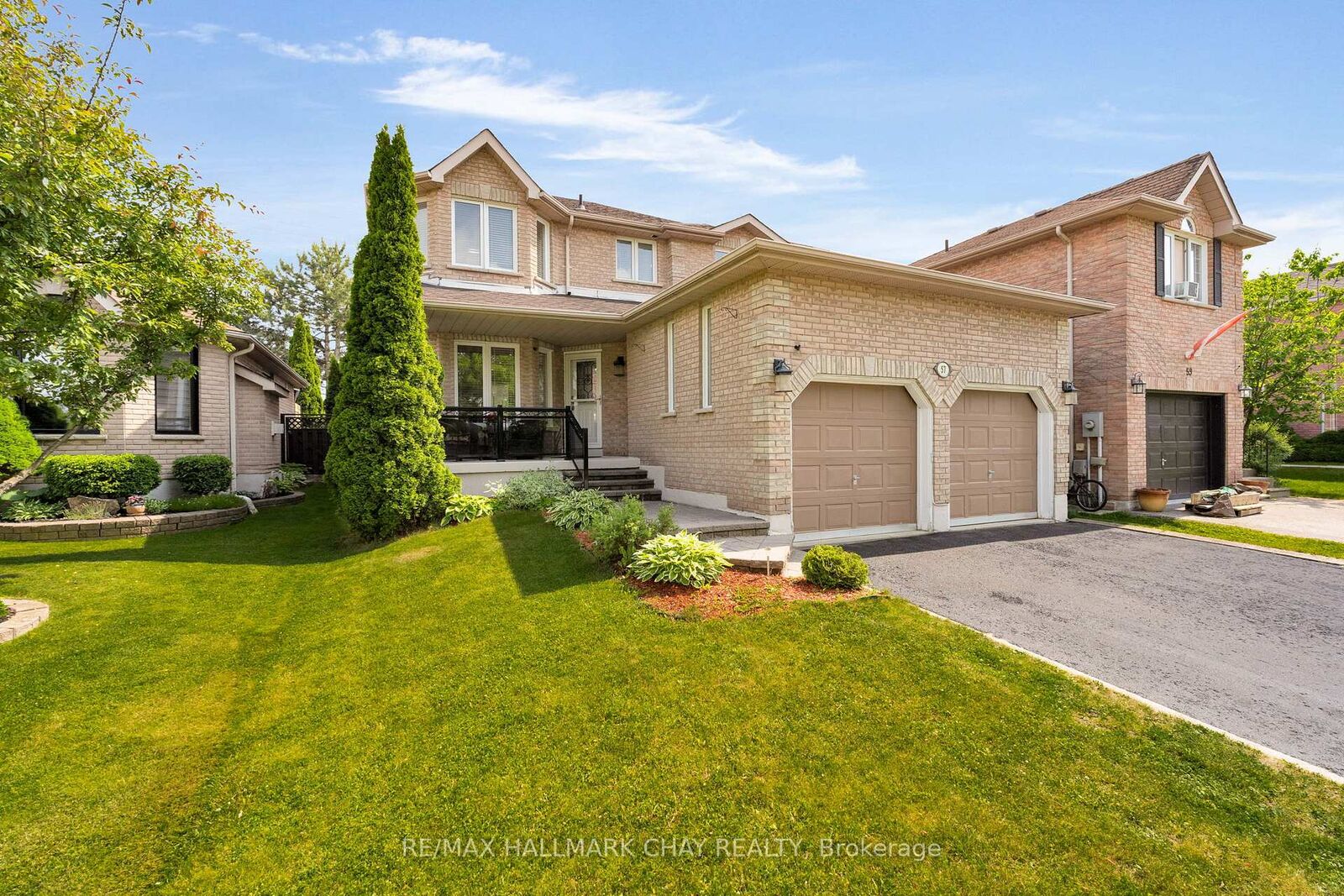 Property Photo: 57 Violet Street ON L4N 9N3