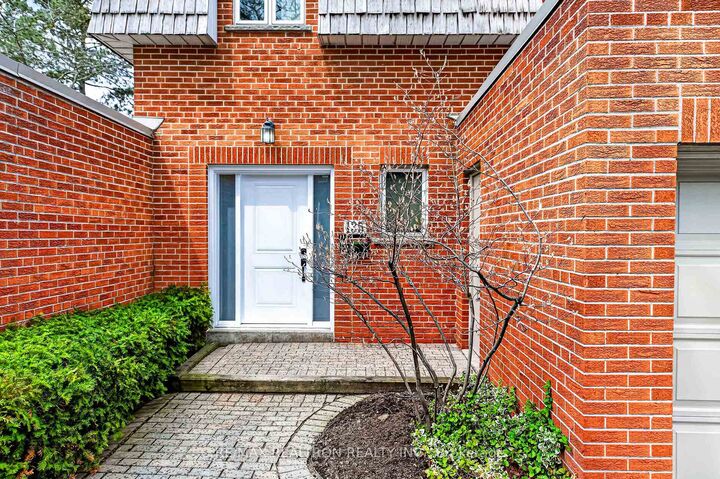 Property Photo: 135 Scenic Mill Way 102 ON M2L 1T1