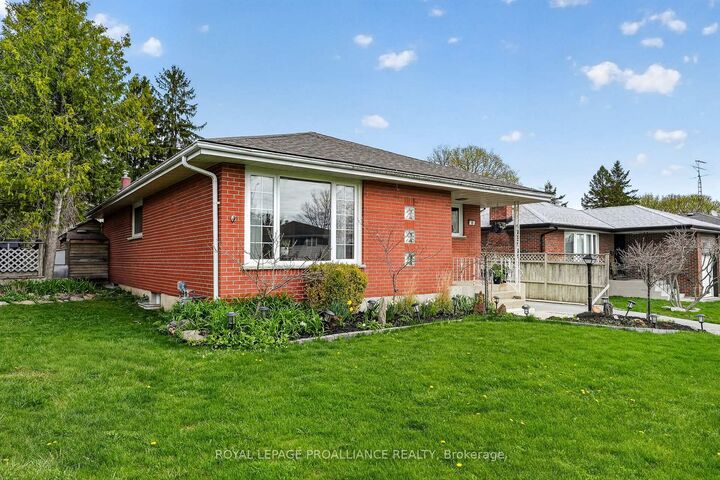 Property Photo: 15 Gearin Street ON K8V 3Y2