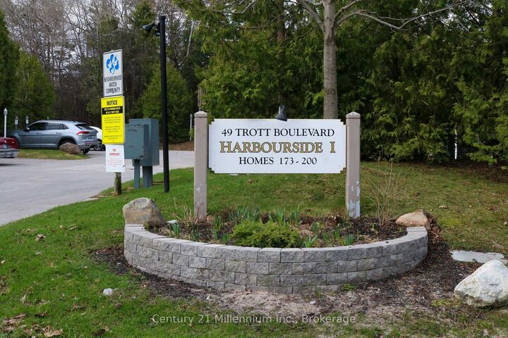 Property Photo:  49 Trott Boulevard 193  ON L9Y 5B8 