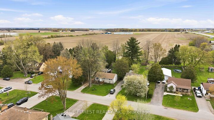 Property Photo: 1376 Kostis Avenue ON N5V 3E2