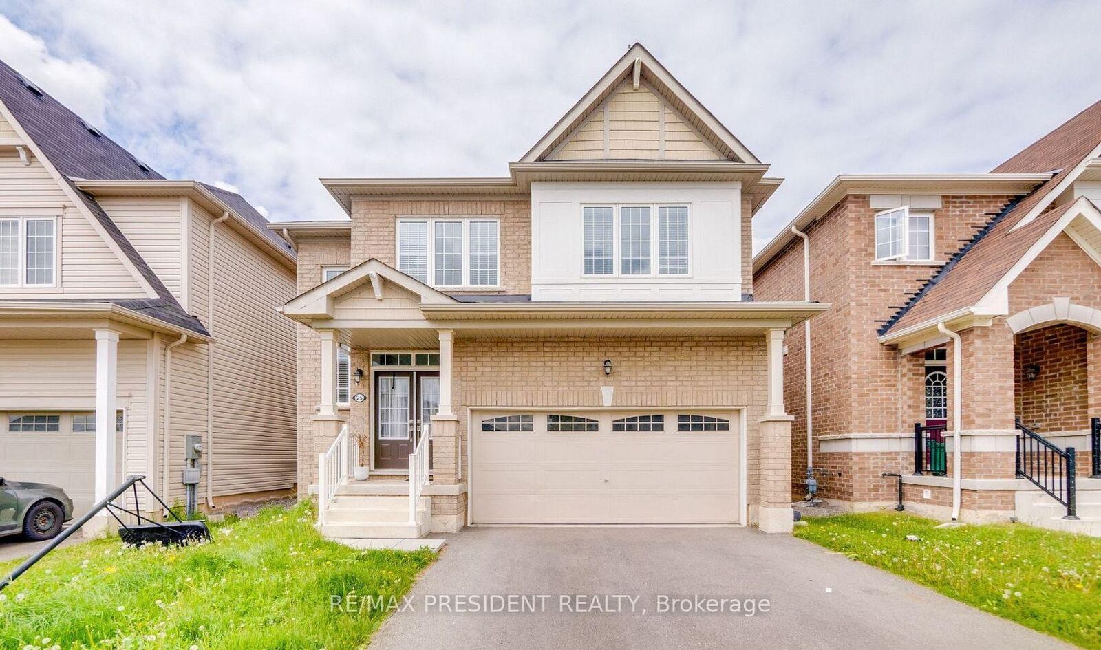 Property Photo: 25 Seanesy Drive ON L3B 0G5