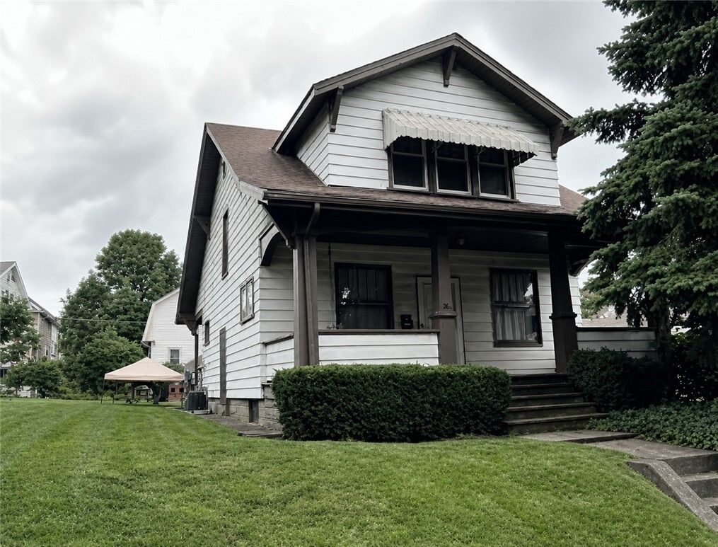 Property Photo:  1600 Leishman Ave  PA 15068 