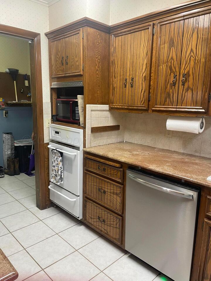 Property Photo:  6200 Hanson Road  TX 79106-3412 