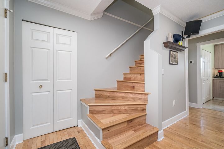 Property Photo: 15428 Madrona Drive BC V4A 5N3