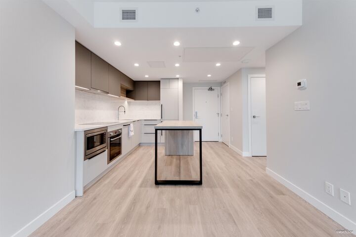 Property Photo: 567 Emerson Street 1008 BC V3J 0M8