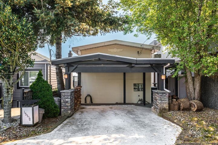 Property Photo: 15556 Columbia Avenue BC V4B 1K4