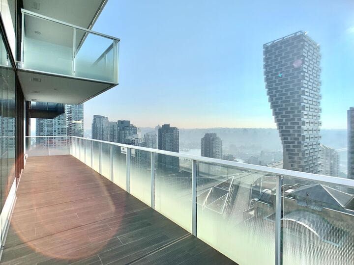 Property Photo:  1335 Howe Street 2504  BC V6Z 0H1 