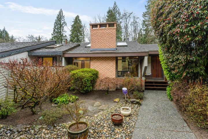 5639 White Pine Lane — photo 1