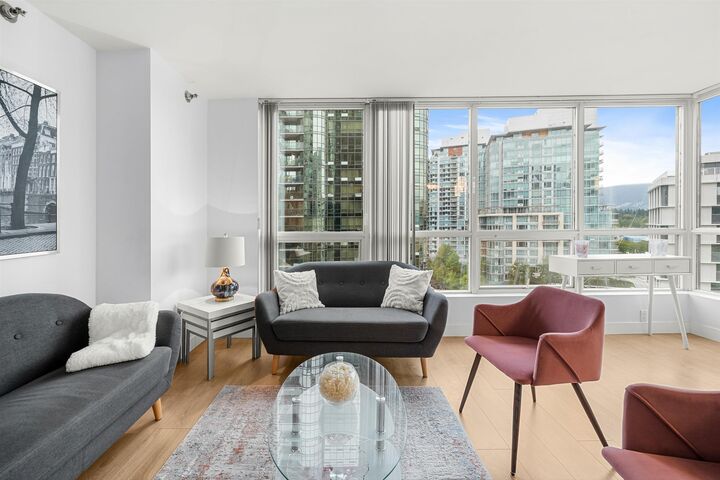 Property Photo:  555 Jervis Street 803  BC V6E 4N1 