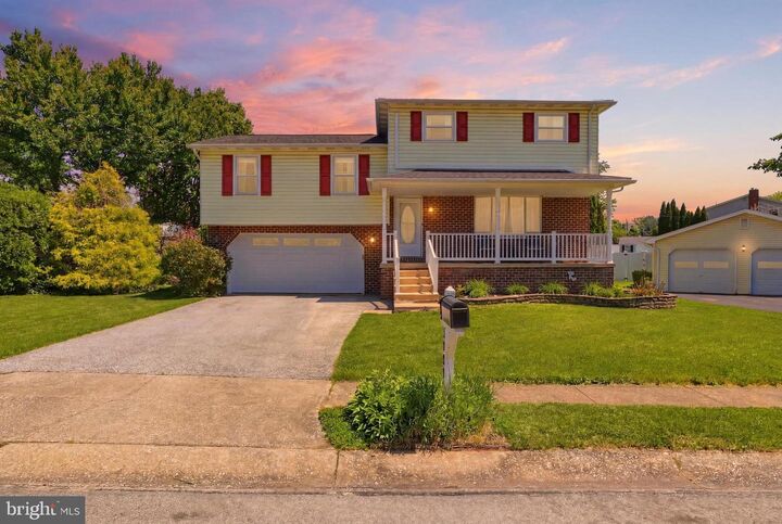 Property Photo: 1921 South Drive PA 17408