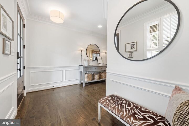 Property Photo:  1527 N Randolph Street  VA 22207 