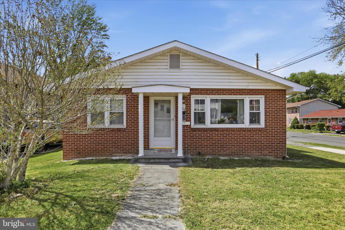Property Photo: 189 N High Street WV 26757