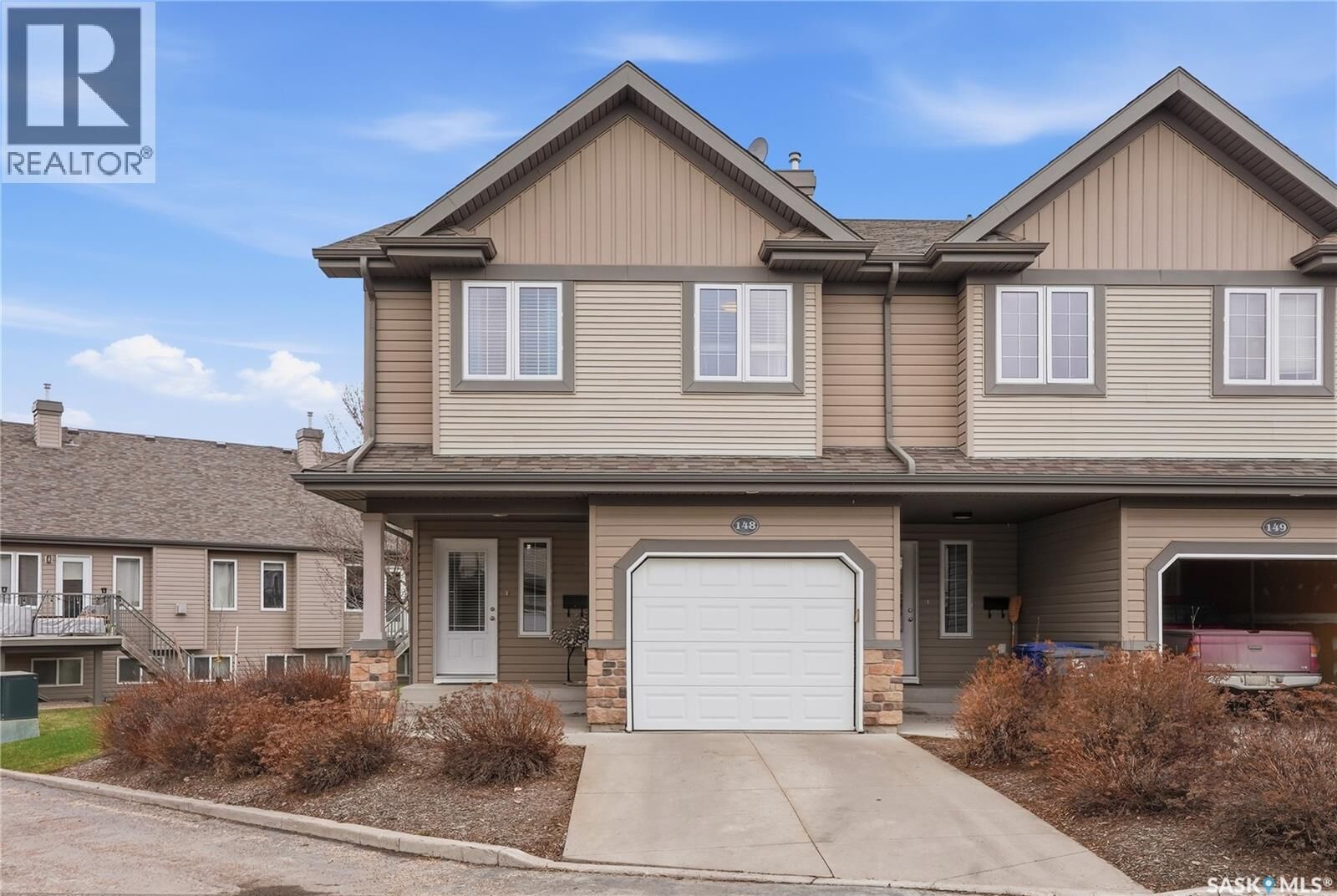 Property Photo:  148 615 Stensrud Road  SK S7W 0A2 