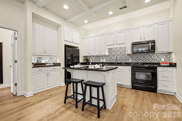 Property Photo:  450 New Bern Station Court  NC 28209 