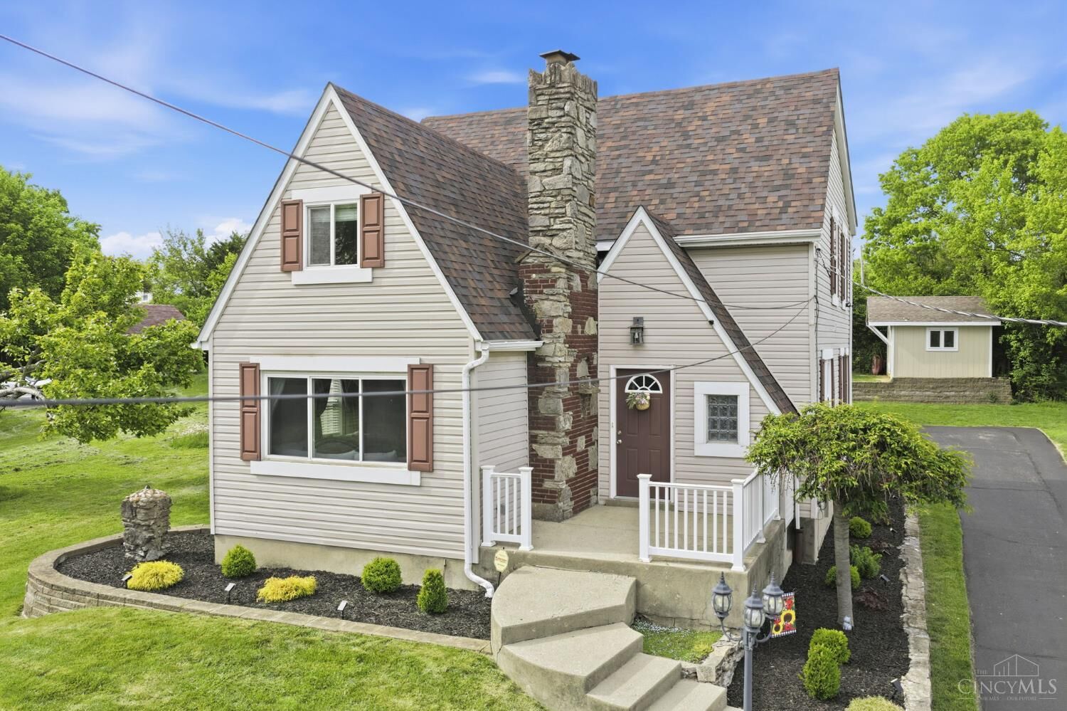 Property Photo:  3654 Boomer Road  OH 45247 