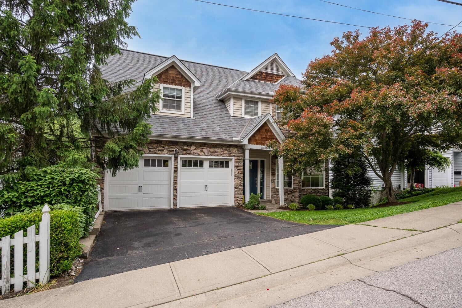 Property Photo: 557 Hoge Street OH 45226
