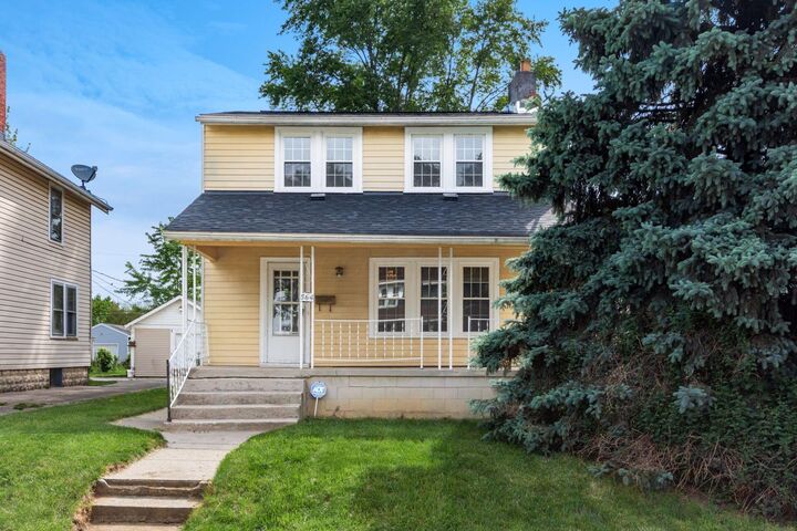 Property Photo:  564 S Wayne Avenue  OH 43204 