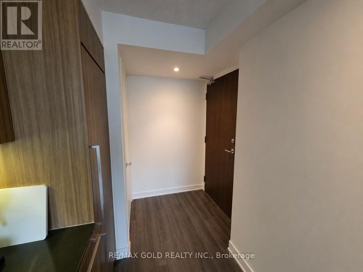 Property Photo:  70 Queens Wharf Road 1603  ON M5V 0J2 