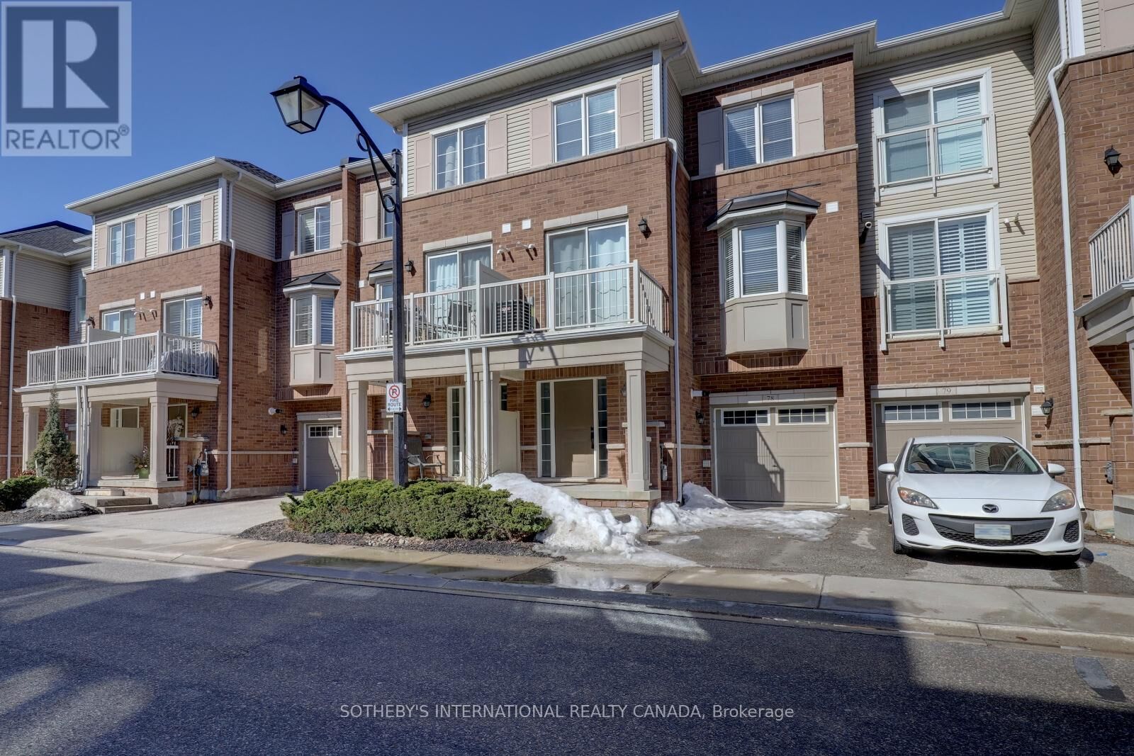 Property Photo:  165 Hampshire Way 78  ON L9T 8M7 