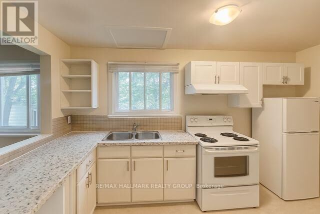 Property Photo:  72 St Francis Street 5  ON K1Y 1W7 