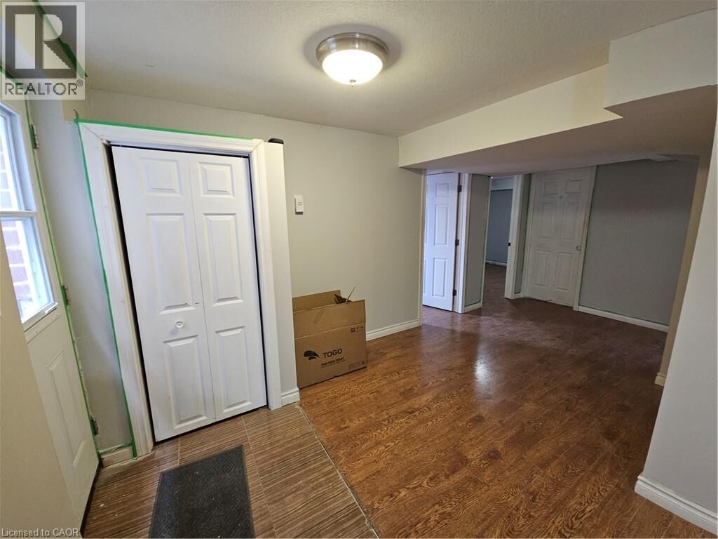 Property Photo:  300 Countrystone Crescent #B  ON N2N 3S2 
