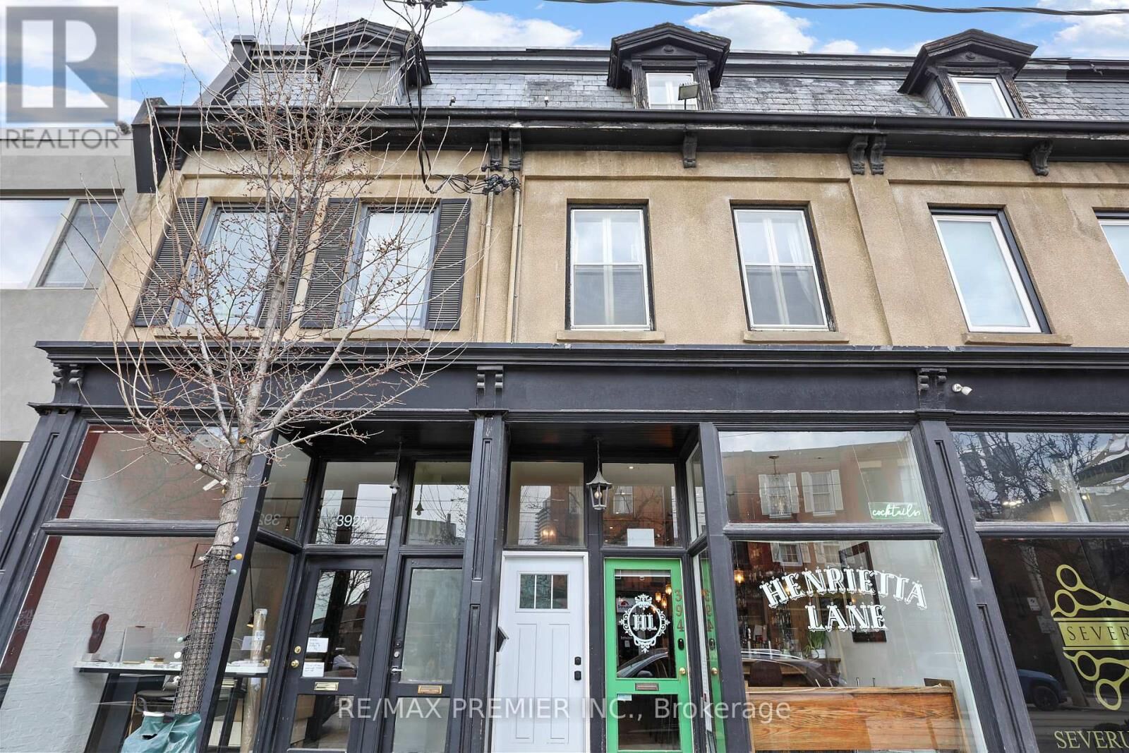 Property Photo:  394-A King Street East Upper  ON M5A 1K9 