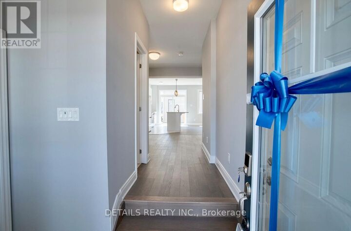 Property Photo:  557 Flagstaff Drive  ON K2J 6T5 