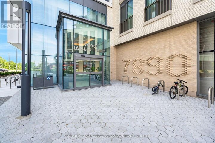 Property Photo:  7890 Jane Street 4103  ON L4K 0K9 