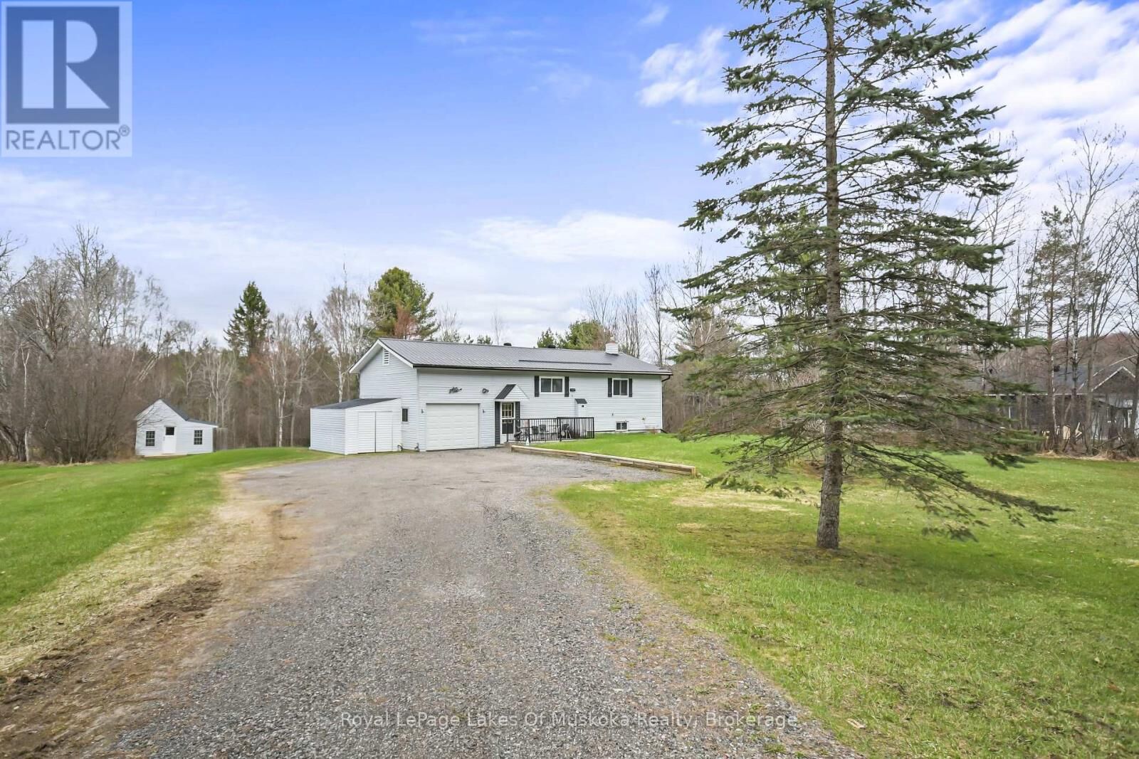 Property Photo:  1040 Windermere Road  ON P0B 1M0 