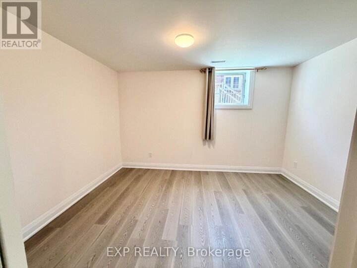 Property Photo:  343 Chester Le Boulevard Lower  ON M1W 2K8 