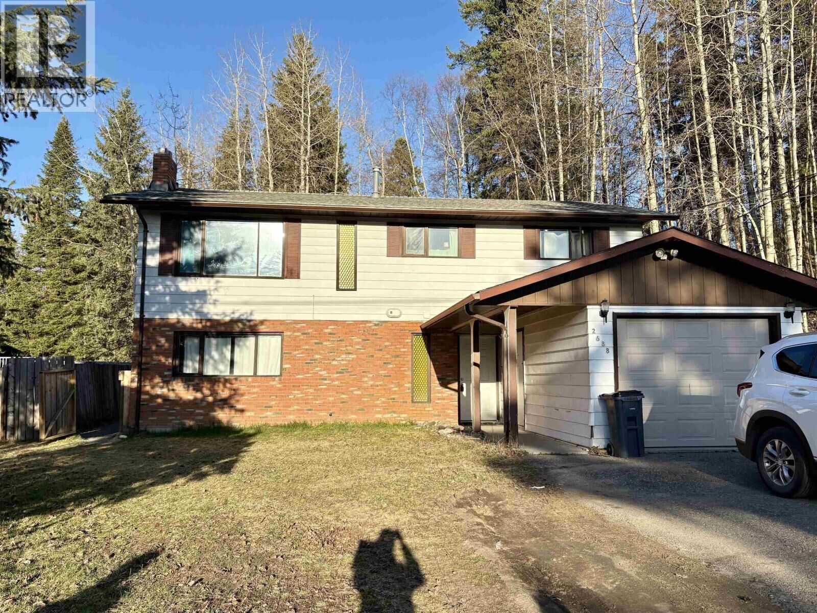 Property Photo:  2688 Norwood Street  BC V2L 5L5 