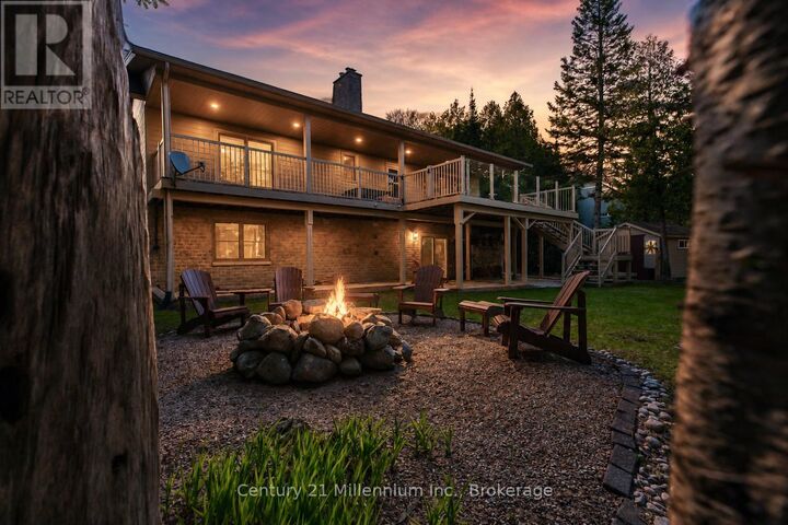 Property Photo:  80 Lakewood Country Lane  ON N0H 1W0 