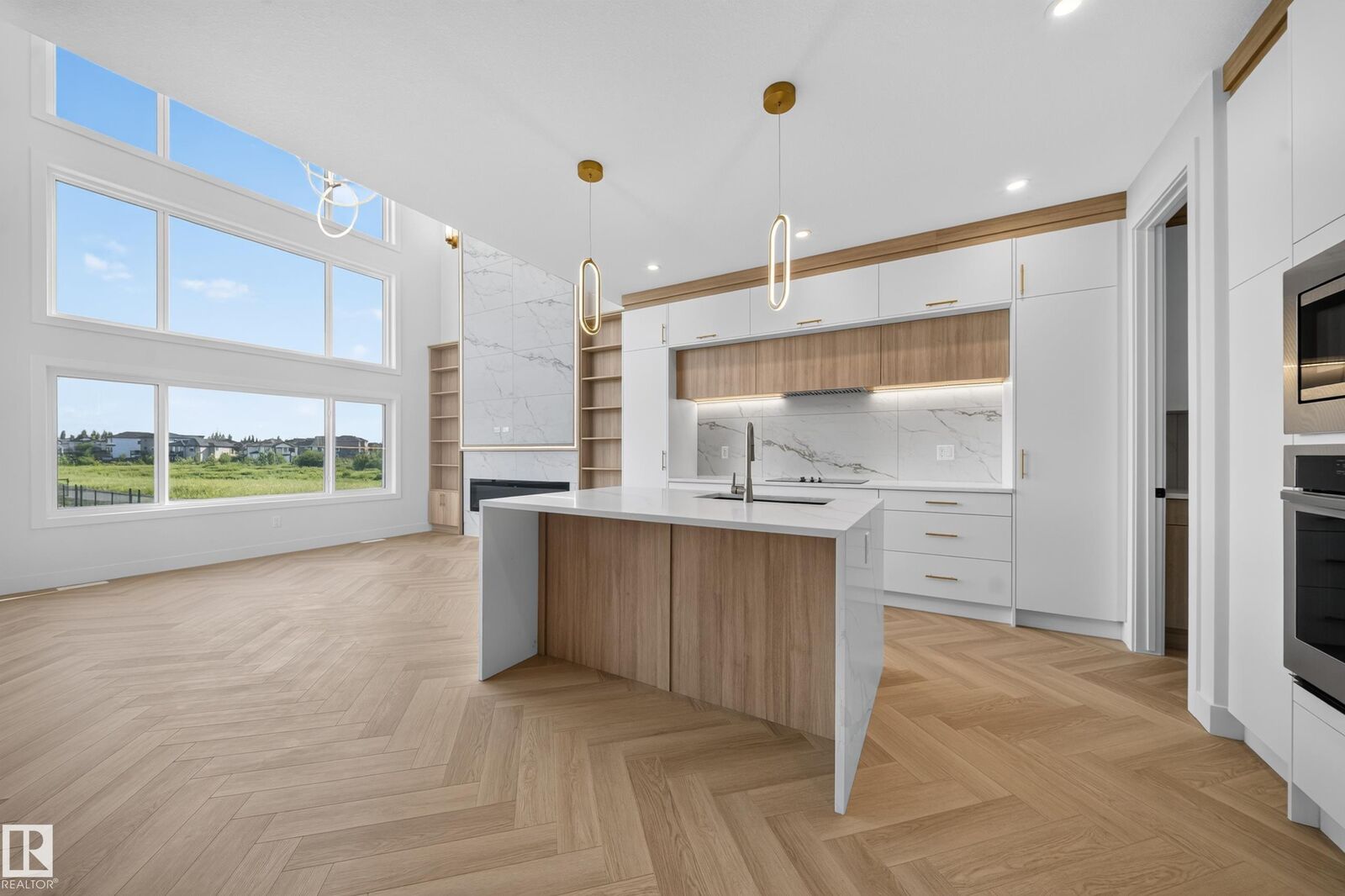 Property Photo: 1604 64 Ave NE AB T4X 2C1