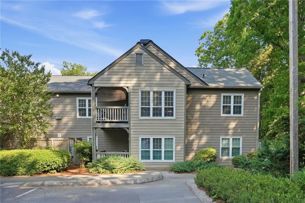 Property Photo:  1109 Mill Pond Drive SE  GA 30082 