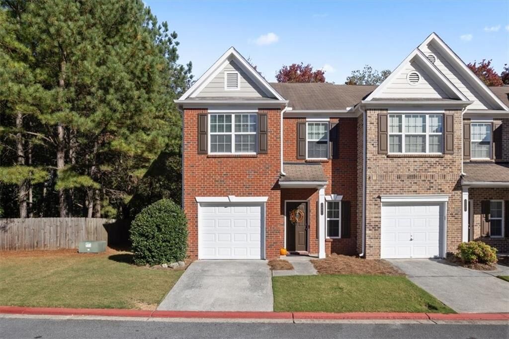 Property Photo: 2401 Heritage Park Circle NW 14 GA 30144