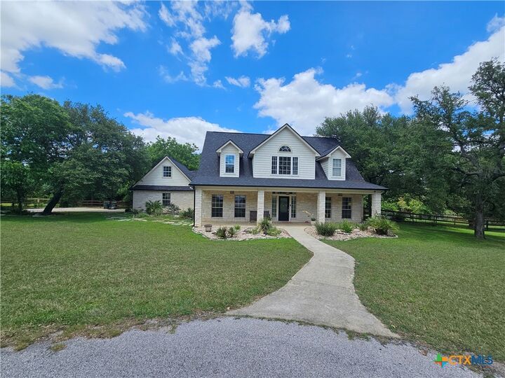 Property Photo:  1060 Great Oaks Drive  TX 76571 