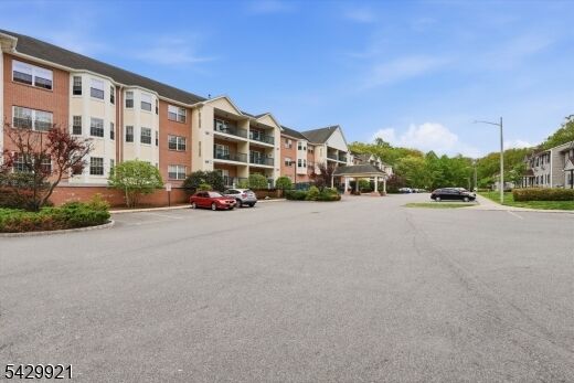 Property Photo:  401 Dercole Ct 120  NJ 07648 